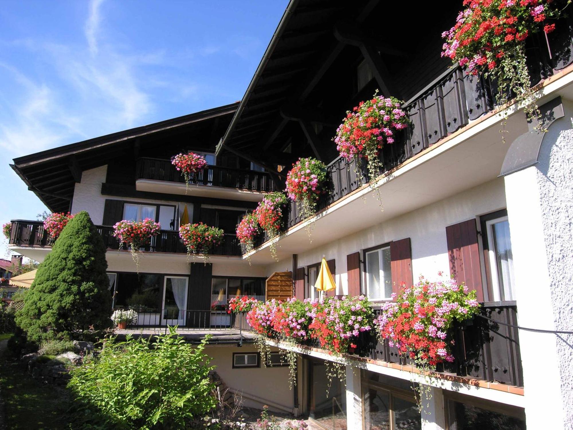 Gaestehaus Elvia Oberstdorf Exteriör bild